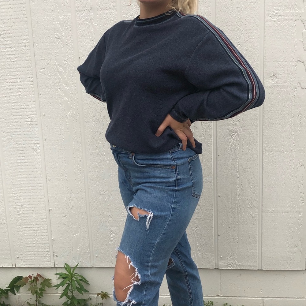 Navy blue crew neck sweatshirt